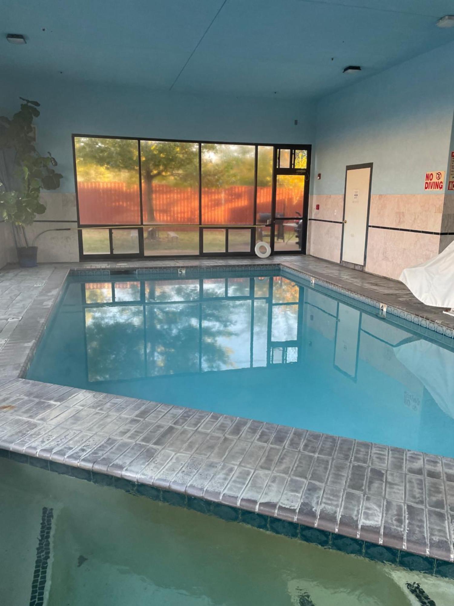 Days Inn By Wyndham Childress Extérieur photo